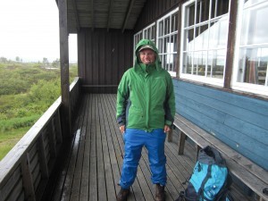 hva jeg BURDE hatt på meg når jeg skal ut i regnet i kveld